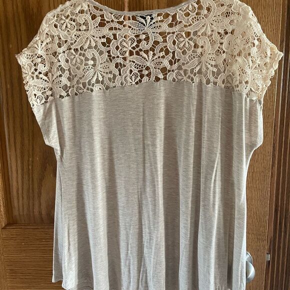 Womens Large Ivory love Lace top - Picture 5 of 5